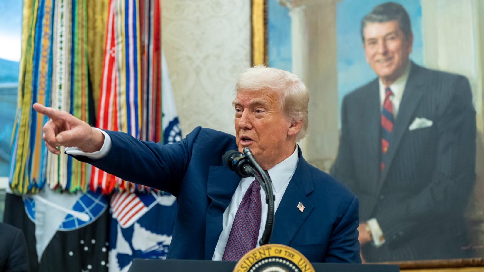 Дональд Трамп в Белом доме