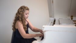 Пианистка и скрипачка. Музыкальная семья из Крыма | Доброе утро, Крым! 