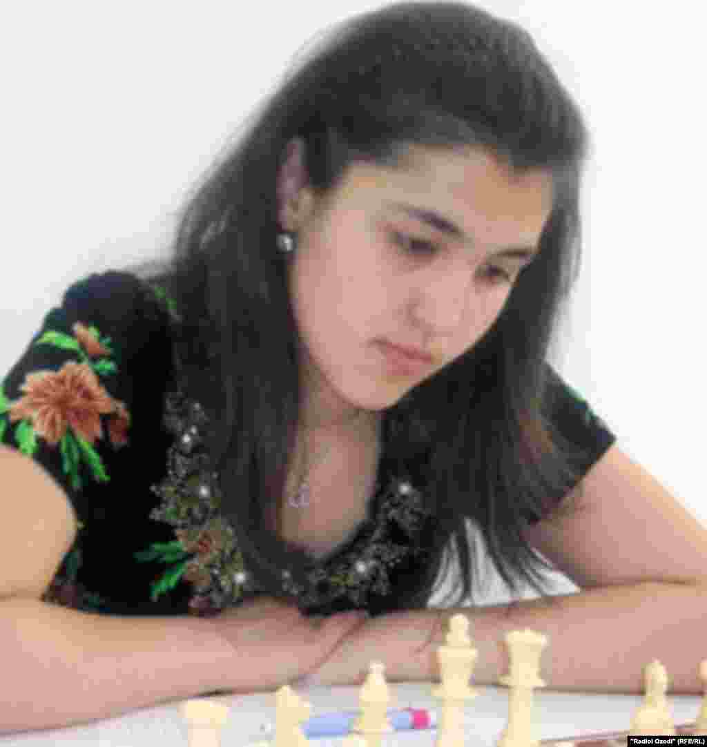 Марворид Насриддинзода