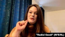 Фиона Наим ҳангоми мусоҳиба бо Радиои Озодӣ