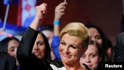 Kolinda Grabar Kitarović proslavlja pobjedu na predsjedničkim izborima 2015., arhivska fotografija