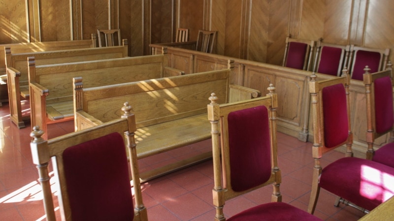 Legea pensiilor magistraților, adoptată automat în lipsa unei moțiuni. Înalta Curte discută dacă să o conteste la Curtea Constituțională