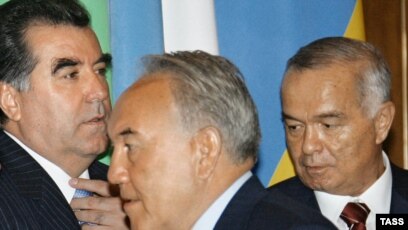 Танымал фильмдердің аудармалары бар порнопародия Винкс секс Лейла