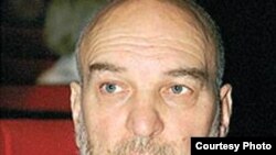 «Алексей Петренко придумывает роль. И если режиссер его принимает, понимает, то тогда — хорошо». [Фото — <a href='http://peoples.ru' title='Люди и их биографии, истории, факты, интервью'>Истории людей</A>]