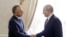 Зустріч Стіва Віткоффа (ліворуч) і Володимира Путіна мала місце в Костянтинівському палаці в Санкт-Петербурзі
