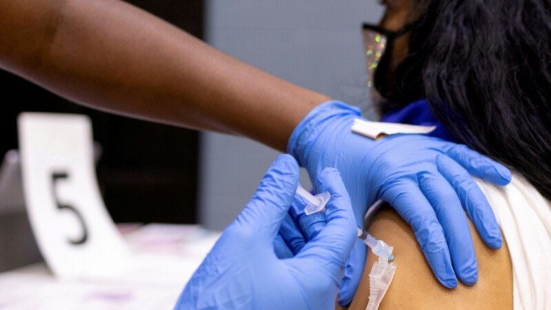 САД неделава донирале 22 милиони дози вакцини 