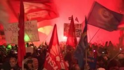 «Мы не рабы». Массовые протесты в Венгрии (видео)