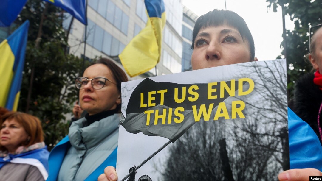 Protesti protiv ruske invazije na Ukrajinu na dan samita lidera Evropske unije u Briselu 26. oktobra 2023. 
