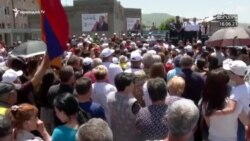 Անկախ նպատակից՝ քարոզարշավի ընթացքում դրամական պարգև խոստանալու գայթակղությունից պետք է զերծ մնալ, ընդգծում է իրավապաշտպանը