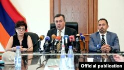 Շուշանիկ Միրզախանյան, Արմեն Ամիրյան և Արսեմ Բաղդասարյան, Երևան, 28-ը հուլիսի, 2017 թ․ 