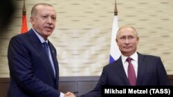 Presidentët e Turqisë dhe Rusisë, Recep Tayyip Erdogan dhe Vladimir Putin, Soçi, 17 shtator 2018.