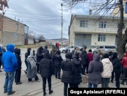 აქცია გორში, მოსახლეობა სასმელ წყალს ითხოვს.