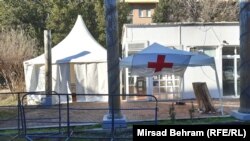 Šatori u kojima protestuju medicinski radnici ispred zgrade Vlade HNK