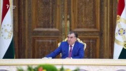 Мулоқоти Эмомалӣ Раҳмон бо зиёиён