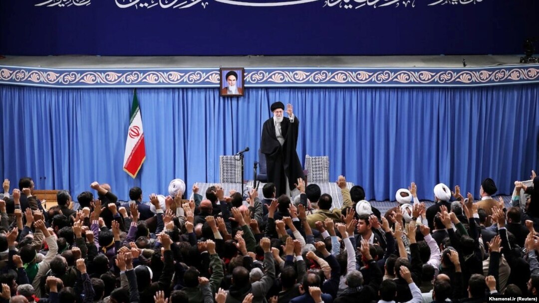 Iranski vrhovni vođa ajatolah Ali Khamenei prisustvovao je javnom okupljanju uoči 41. godišnjice islamske revolucije, u Teheranu, 5. februar 2020.