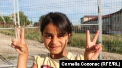 Un copil refugiat sirian la Mereni