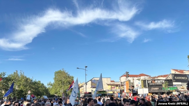 Bllokimi në qendër të Novi Sadit, më 1 qershor 2025.