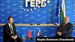 Лидерът на ГЕРБ Бойко Борисов по време на срещата си със Сяо Дзие, 24 ноември 2025 г.