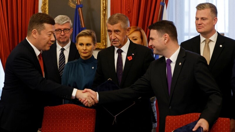 Babish nënshkruan marrëveshje koalicioni me parti euroskeptike  