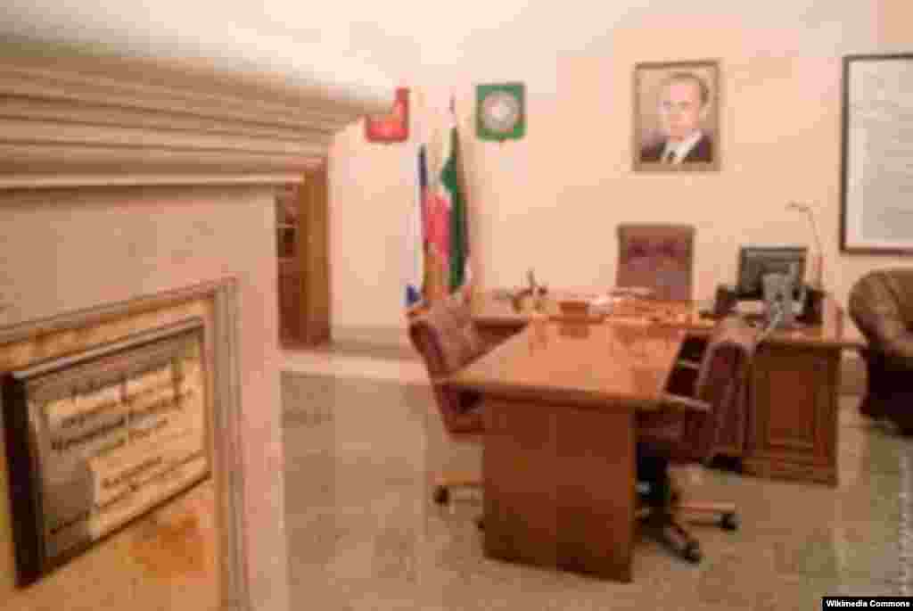 &Ccedil;e&ccedil;enistanın lideri Ramzan Kadyrov-un iş kabineti.