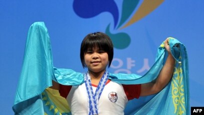 Анджела жынданып жатыр Анджела жынданып жатыр