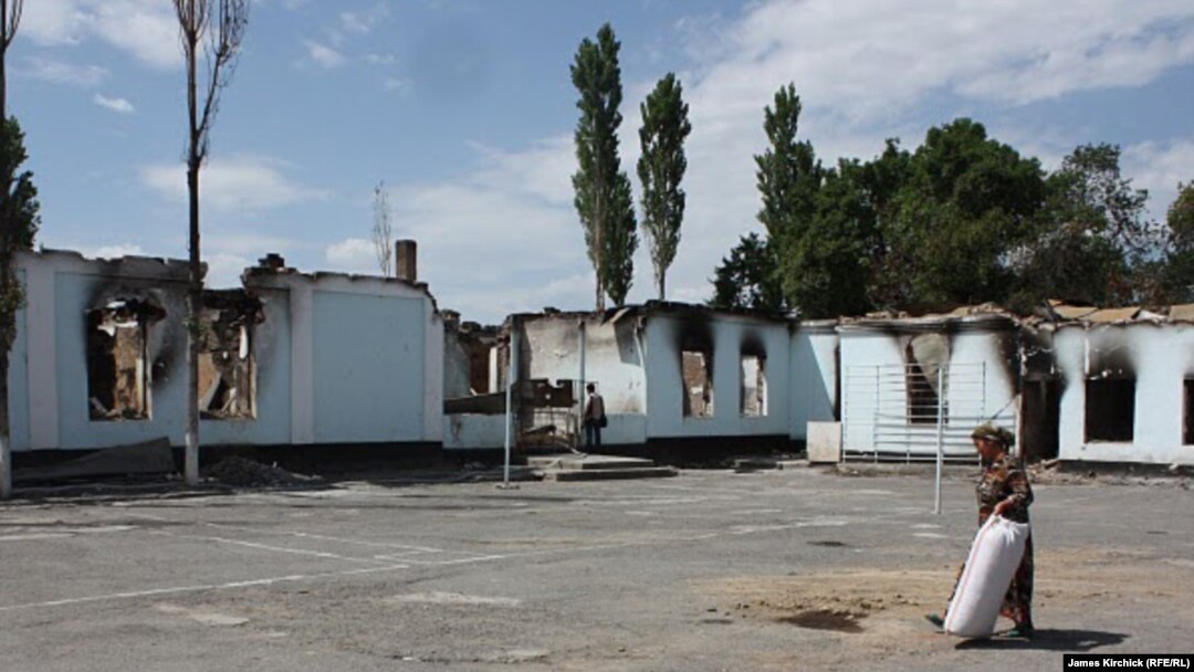 An elementary school in the Sharq neighborhood of Osh in late July.