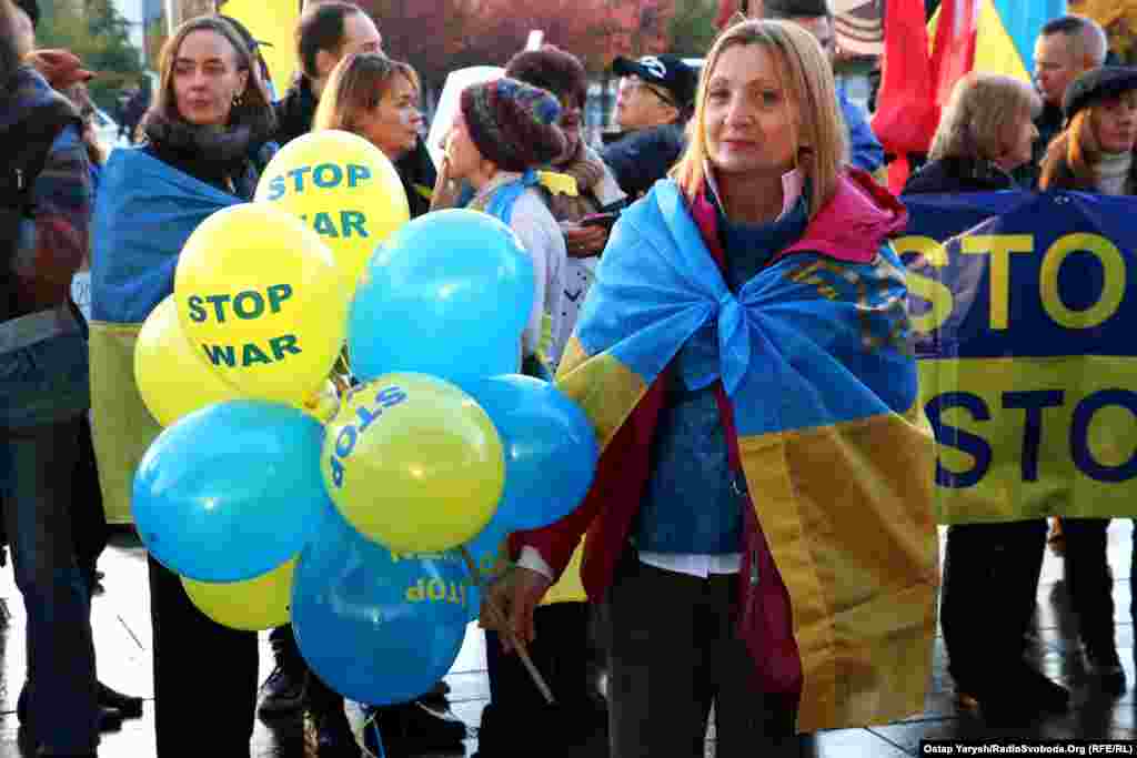 Протести тривали приблизно дві години. Незабаром після того, як &laquo;Нормандська четвірка&raquo; прибула до відомства федерального канцлера Німеччини, люди розійшлися