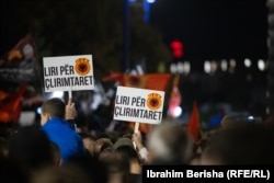 Demonstranti zahtijevaju oslobađanje četvorice pripadnika OVK.