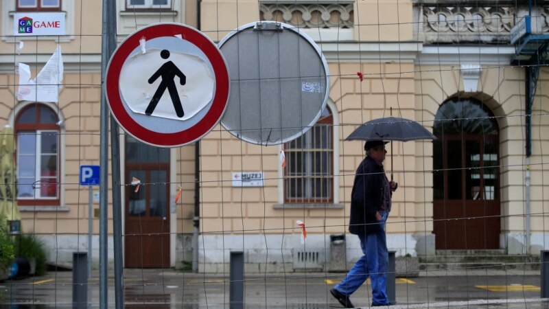 Делумно се укинуваат рестриктивните ковид мерки во Словенија