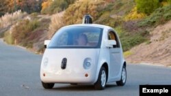 Sürüjisiz awtoulag.