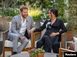 Prințul Harry și soția sa, Meghan, intervievați de jurnalista Oprah Winfrey