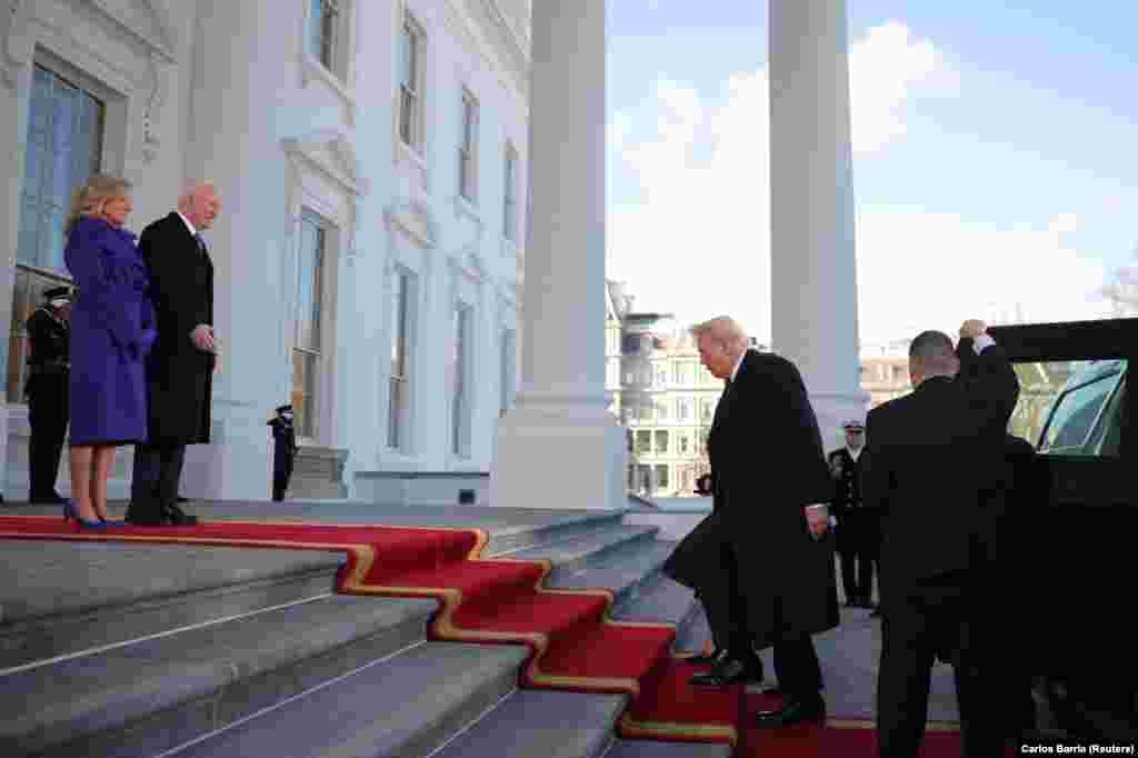 Ҷо Байден бо ҳамсараш Ҷилл Байден ҳангоми пазироӣ аз Доналд Трамп ва Мелания Трамп. Вашингтон, Кохи Сафед, 20-уми январи 2025&nbsp;