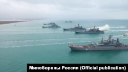 Кораблі Чорноморського флоту Росії біля берегів Криму, квітень 2021 року