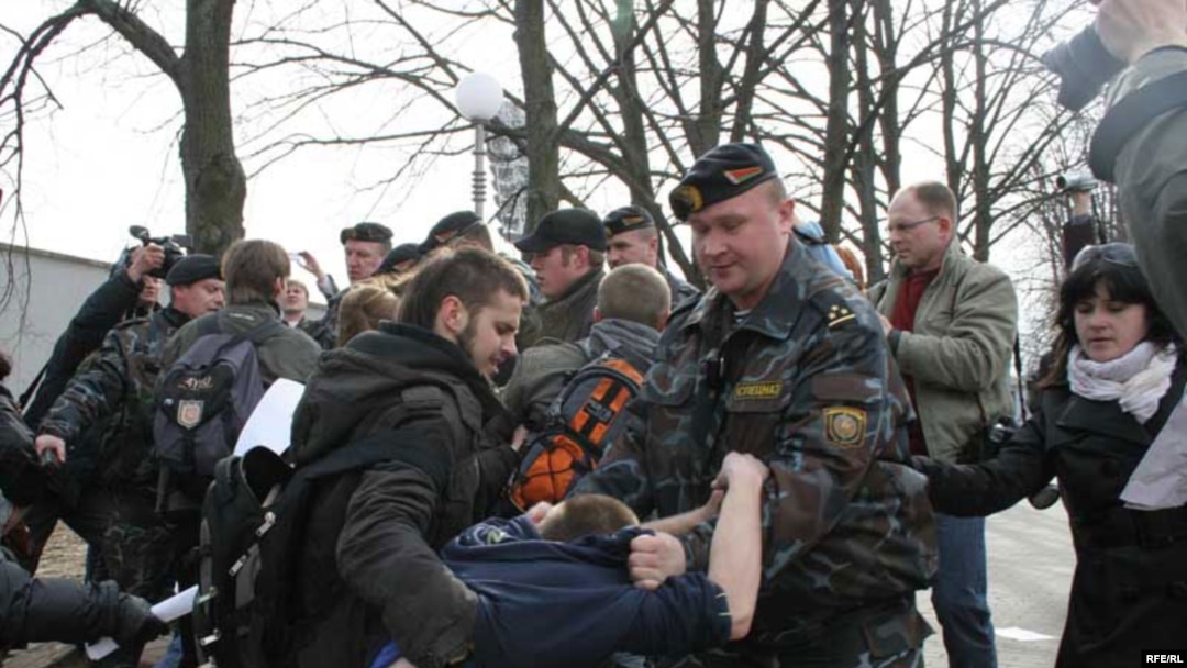 Youth Front activists often face arrest and imprisonment.