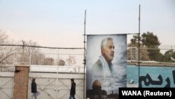 Tehranda Qassem Soleimani-nin portreti