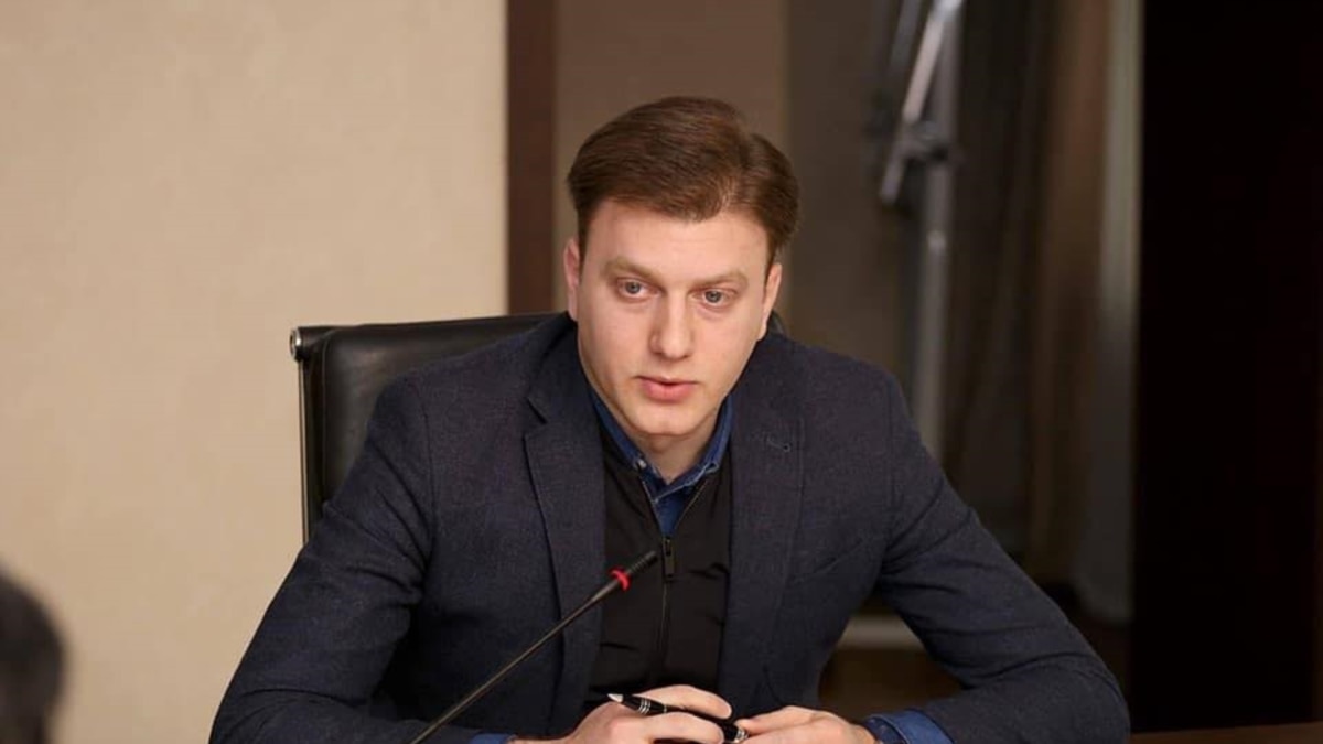 ვატო შაქარაშვილი „მთავარი არხის“ ჟურნალისტს ფიზიკურად გაუსწორდა