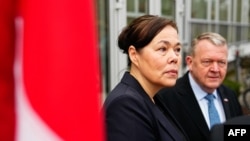 Главы МИД Гренландии (слева) и Дании 