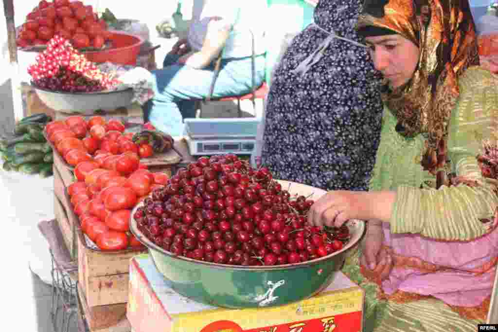 Дар орзуи арзонӣ #90