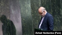 Bijan Namdar Zanganeh - Iranian Oil Minister in parliament. Undated. FILE PHOTO