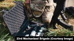 Протидронний сіткомет «Пташка» у кейсі з кількома сітковими зарядами