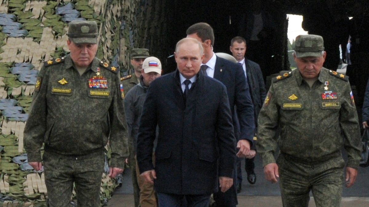 британська розвідка назвала причину зустрічі Путіна з генералами війни