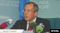 За отсутствием Владимира Путина и Бориса Грызлова на сессии ПАСЕ с нетерпением ждут Сергея Лаврова - отвечать на неудобные вопросы придется ему