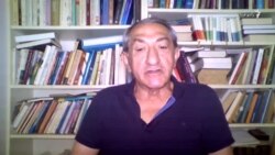 نگاه به «پیرمردی که داستان‌های عاشقانه می‌خواند»