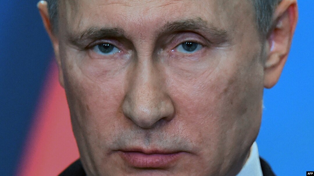 Владимир Путин во время визита в Венгрию. Начало февраля 2017 года 