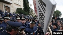 Pamje nga protesta e 21 janarit në Tiranë.