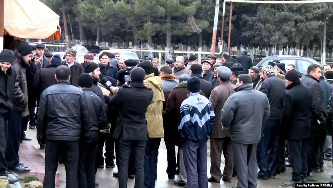 Protesters gather in the village of Nardaran near Baku to demand better gas supply.