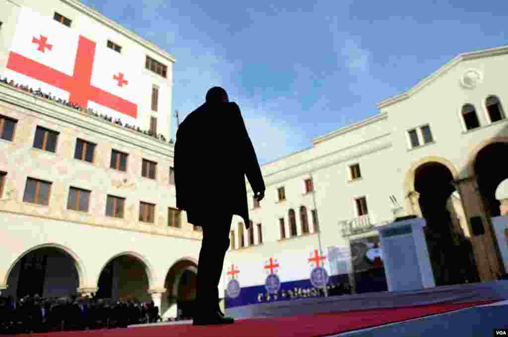 Yeni prezident seçilən Giorgi Margvelashvili andiçmə mərasimində. 17 noyabr 2013