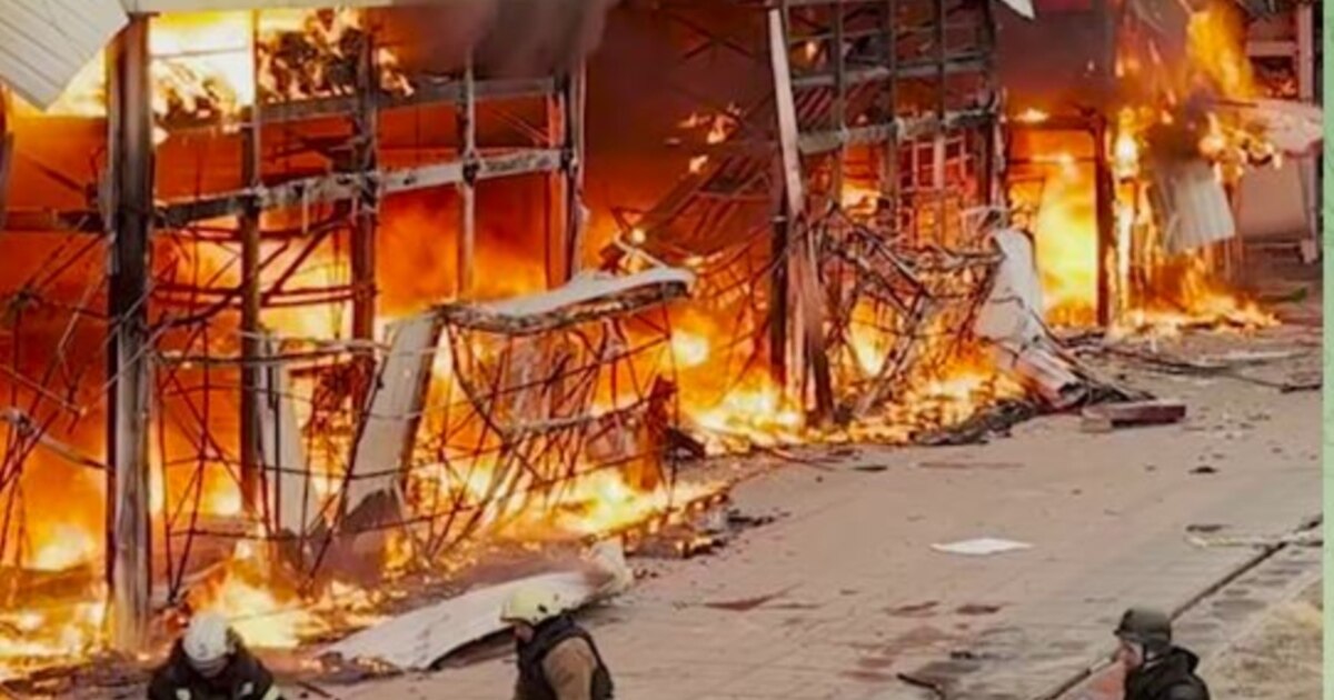 ხარკოვში ბაზარი იწვის დრონებით თავდასხმის შემდეგ