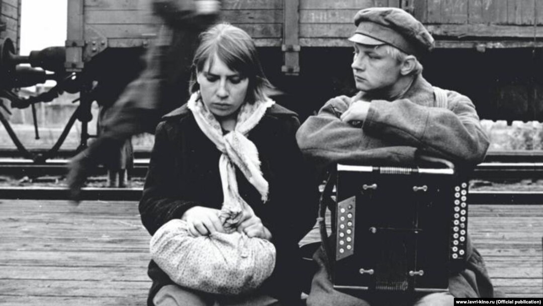 Кадр из фильма "В огне брода нет"