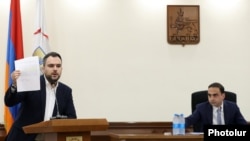 Armenia - Grigor Yeritsian (left) addresses a session of the Yerevan city council chaired by Mayor Tigran Avinian, September 10, 2024. 